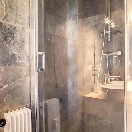 Appartamento 1 De Rochebrune B *